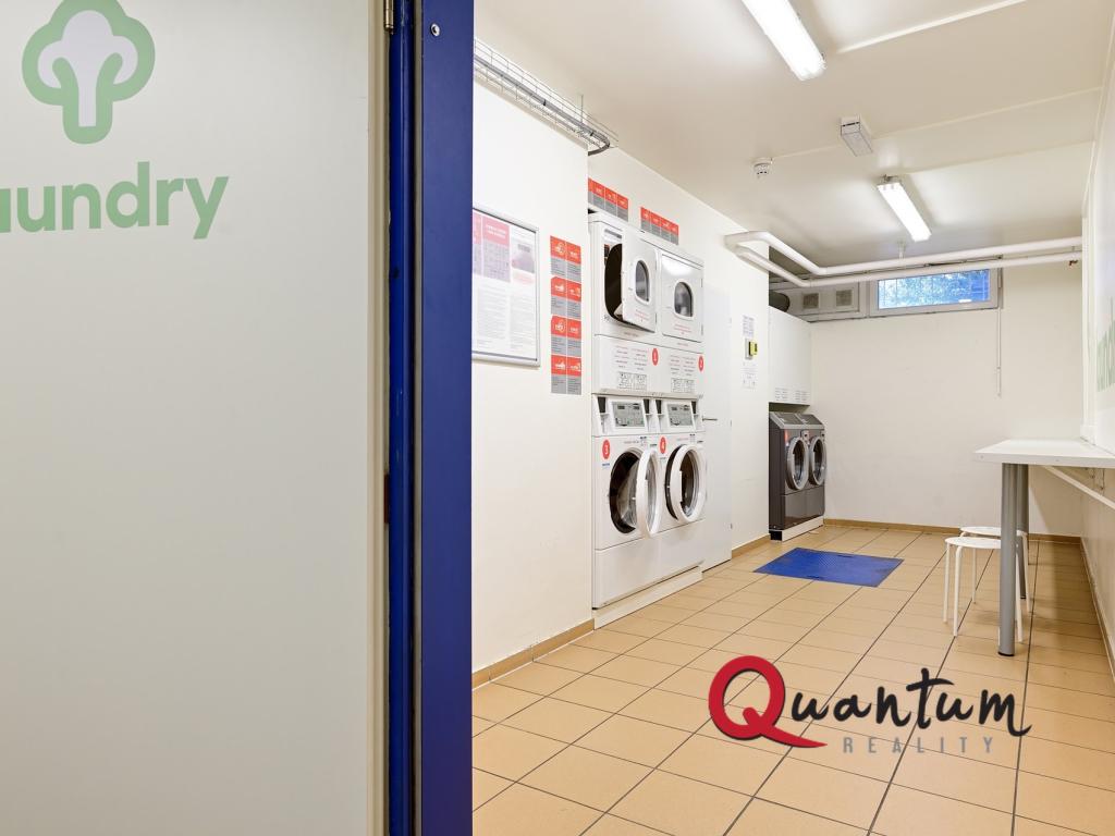 Pronájem bytu 1+kk 23 m2, Praha – náhled fotky 13