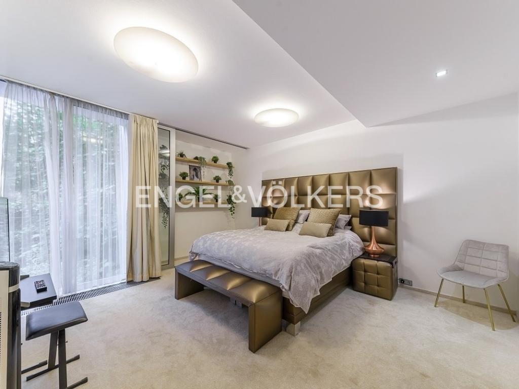 Pronájem bytu 4+kk 180 m2
