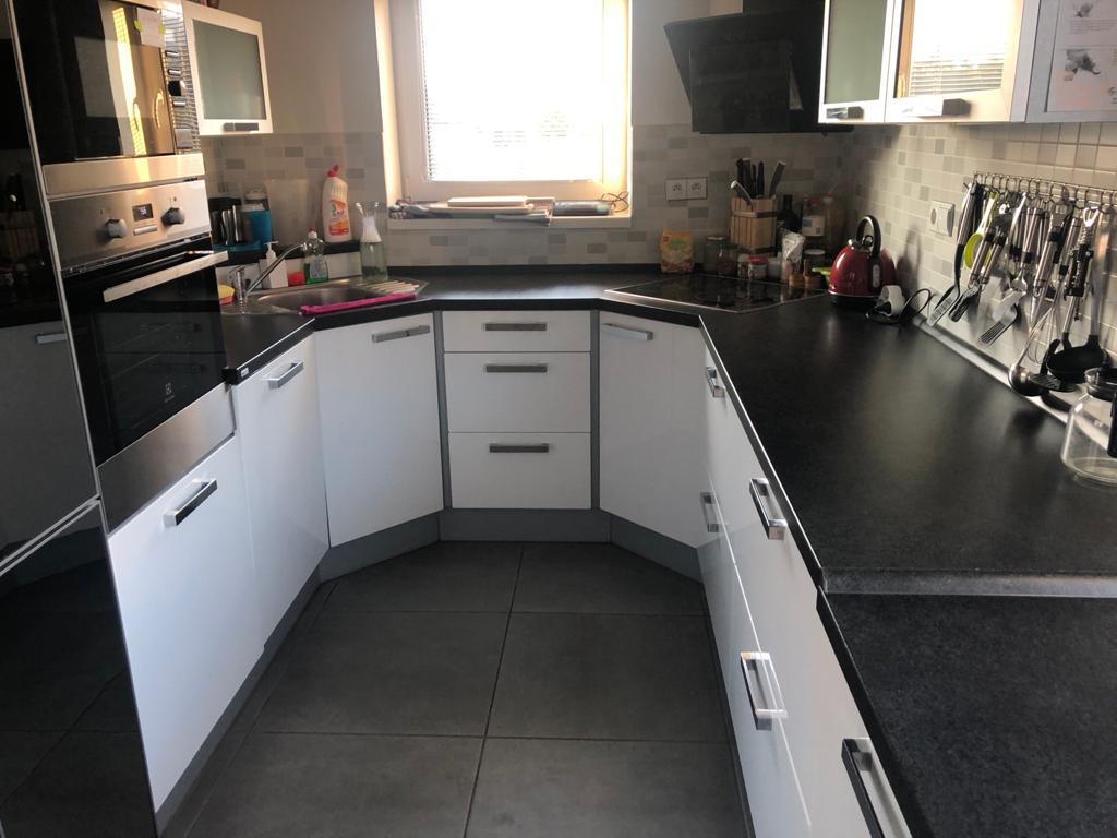 Pronajem bytu celý pokoj 140 m2