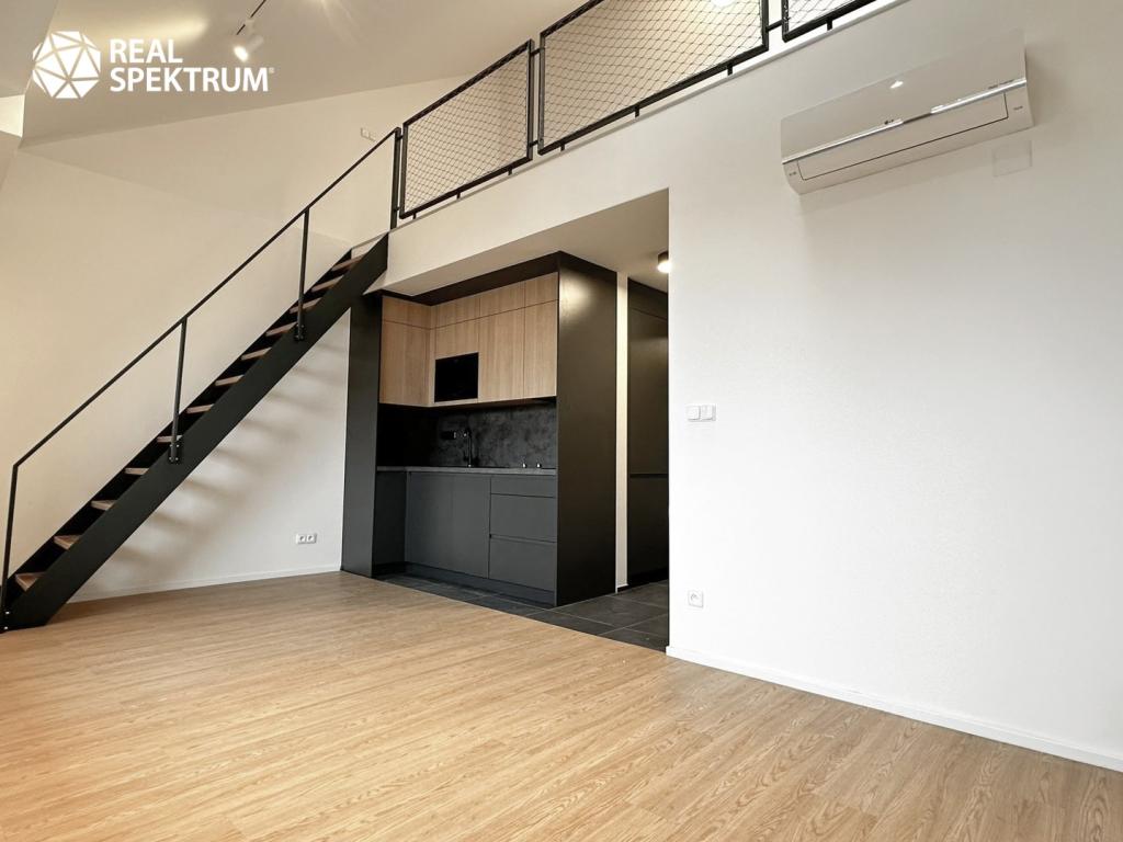 Pronájem bytu 1+kk 43 m2