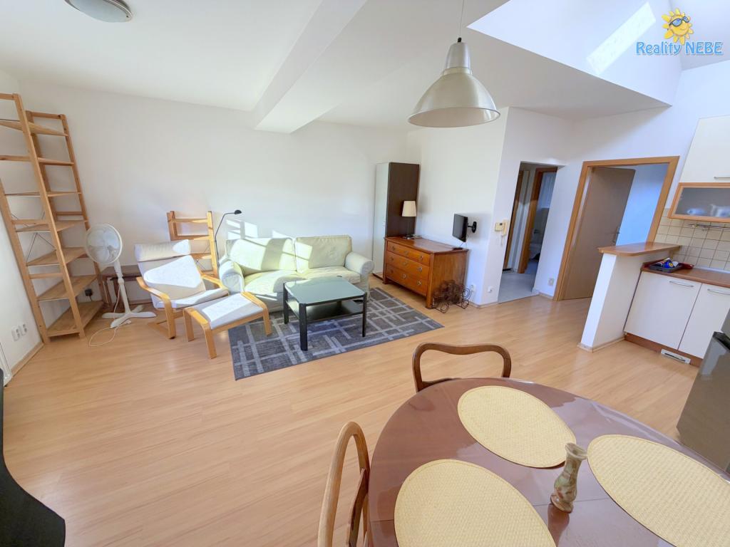 Pronájem bytu 2+kk 50 m2