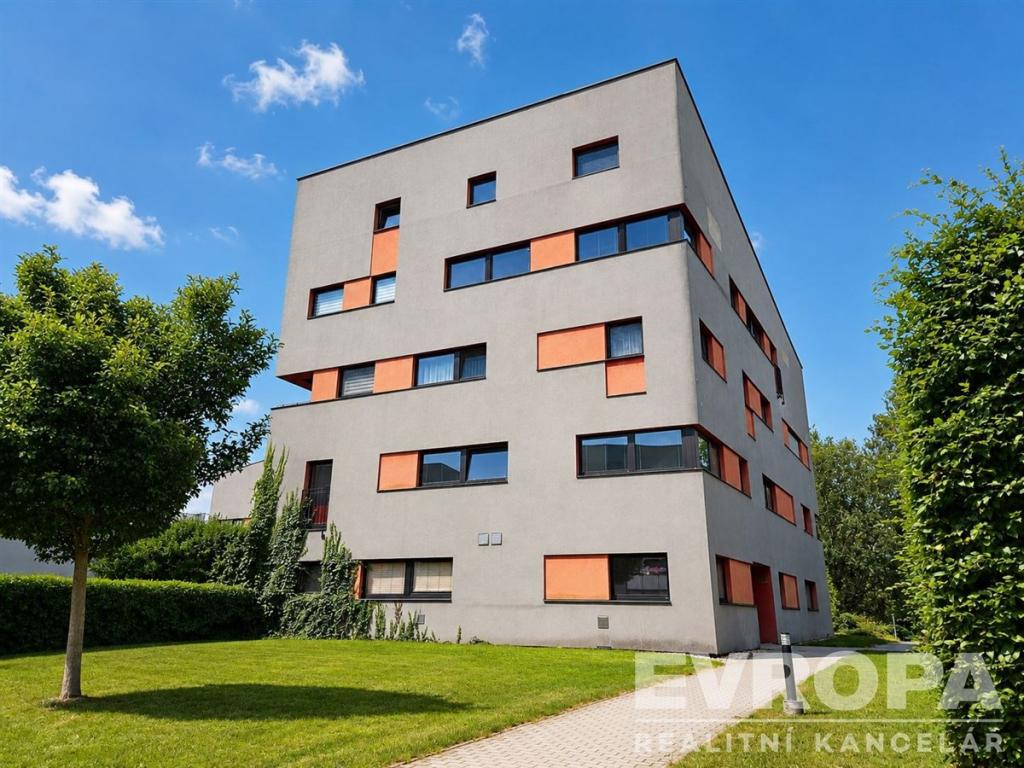 Pronájem bytu 3+kk 80 m2