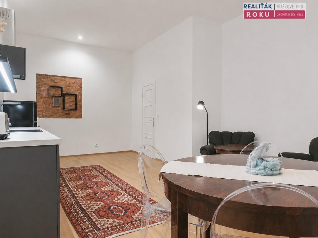 Pronájem bytu 2+kk 51 m2