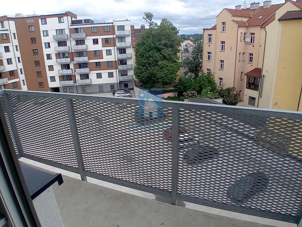 Pronájem bytu 1+kk 71 m2