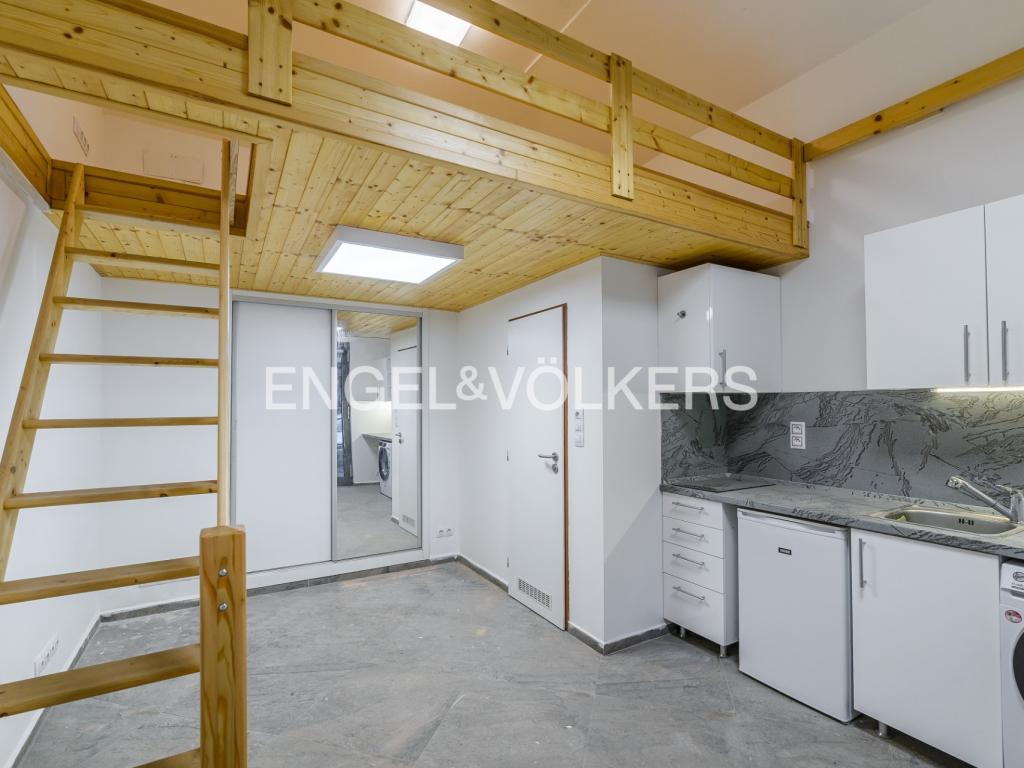 Pronájem bytu 1+kk 18 m2