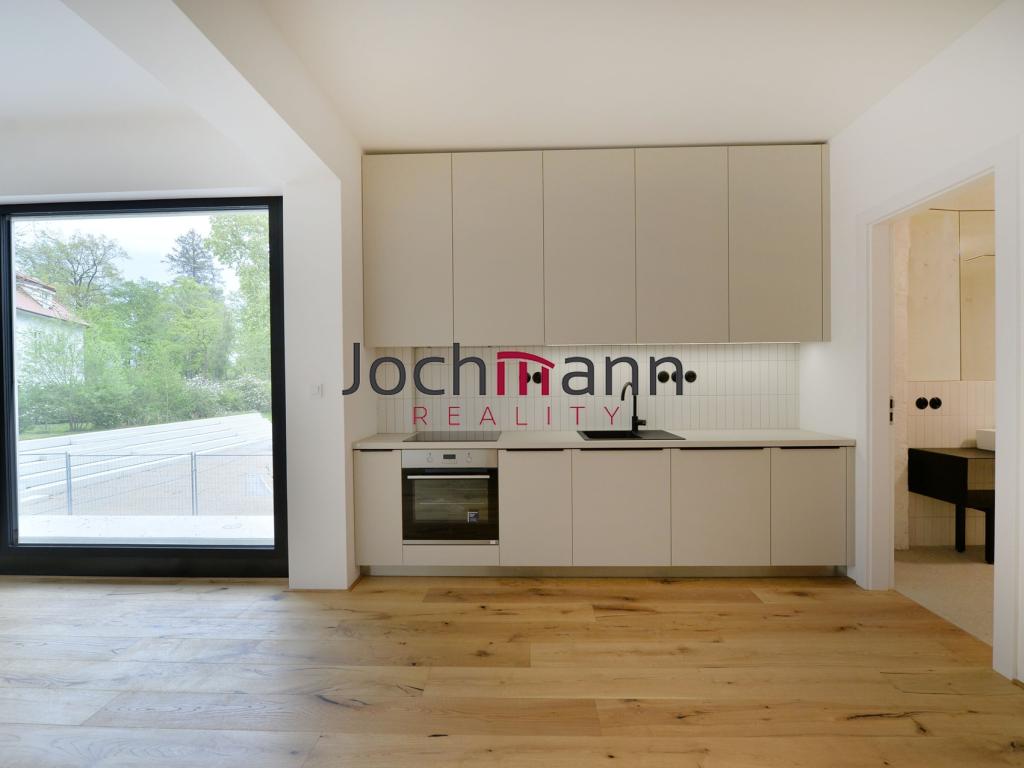 Pronájem bytu 1+kk 38 m2