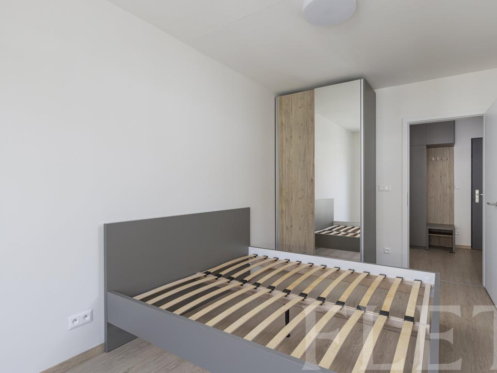 Pronájem bytu 2+kk 46 m2, Praha – náhled fotky 7