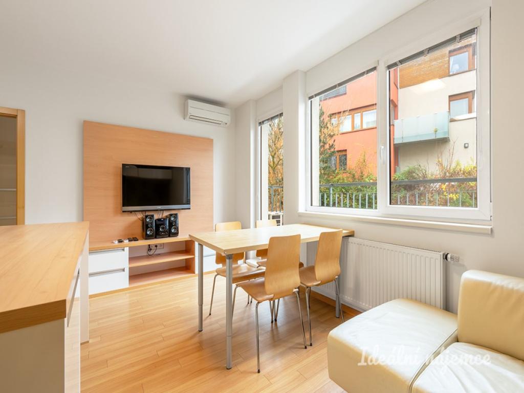 Pronájem bytu 2+kk 55 m2