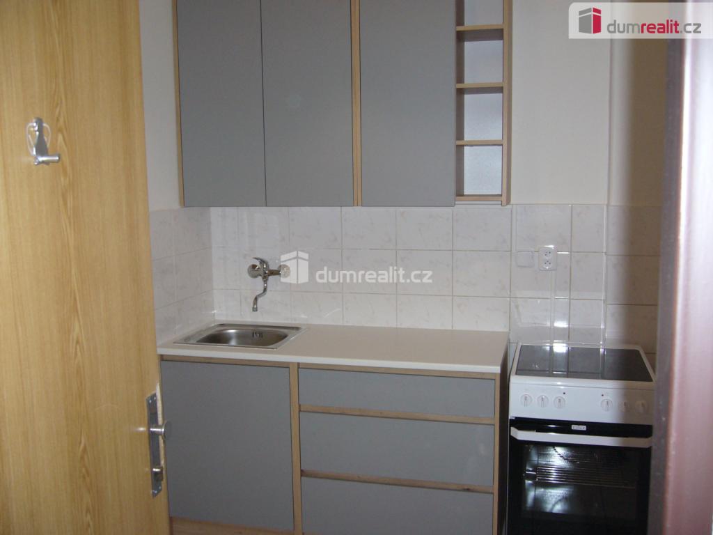 Pronájem bytu 1+kk 35 m2