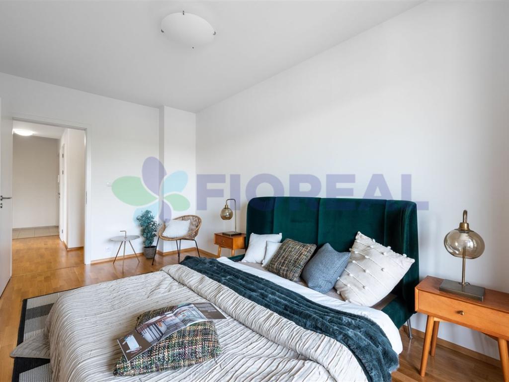 Pronájem bytu 4+kk 95 m2, Praha – náhled fotky 8