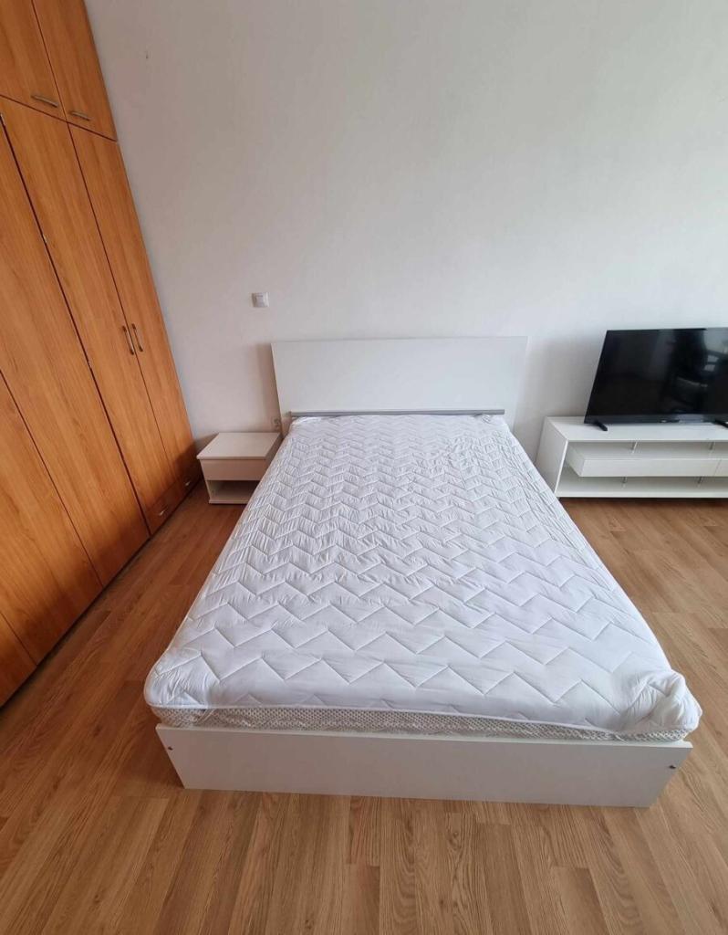 Listing 1
