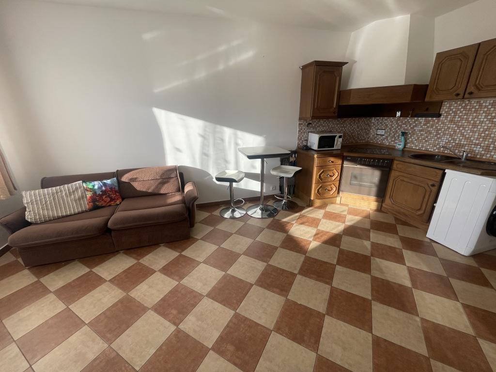 Pronájem bytu 1+kk 30 m2