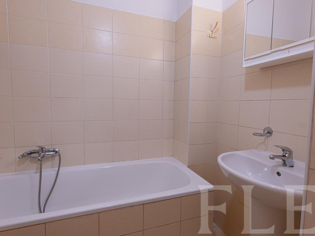 Pronájem bytu 2+kk 45 m2, Praha – náhled fotky 10