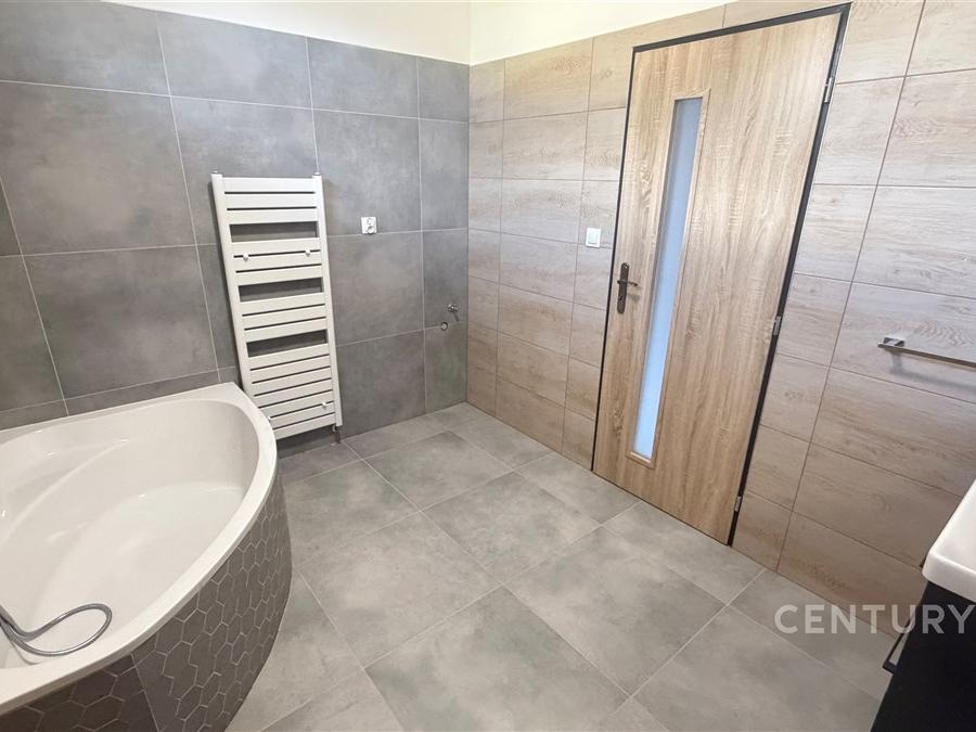Pronájem bytu 2+kk 60 m2