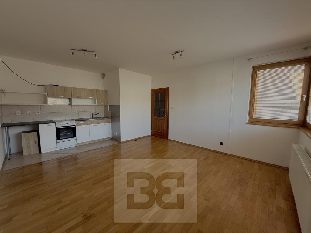 Pronájem bytu 1+kk 36 m2
