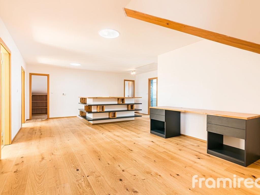 Prodej domu 400 m2, Ohrobec – náhled fotky 9
