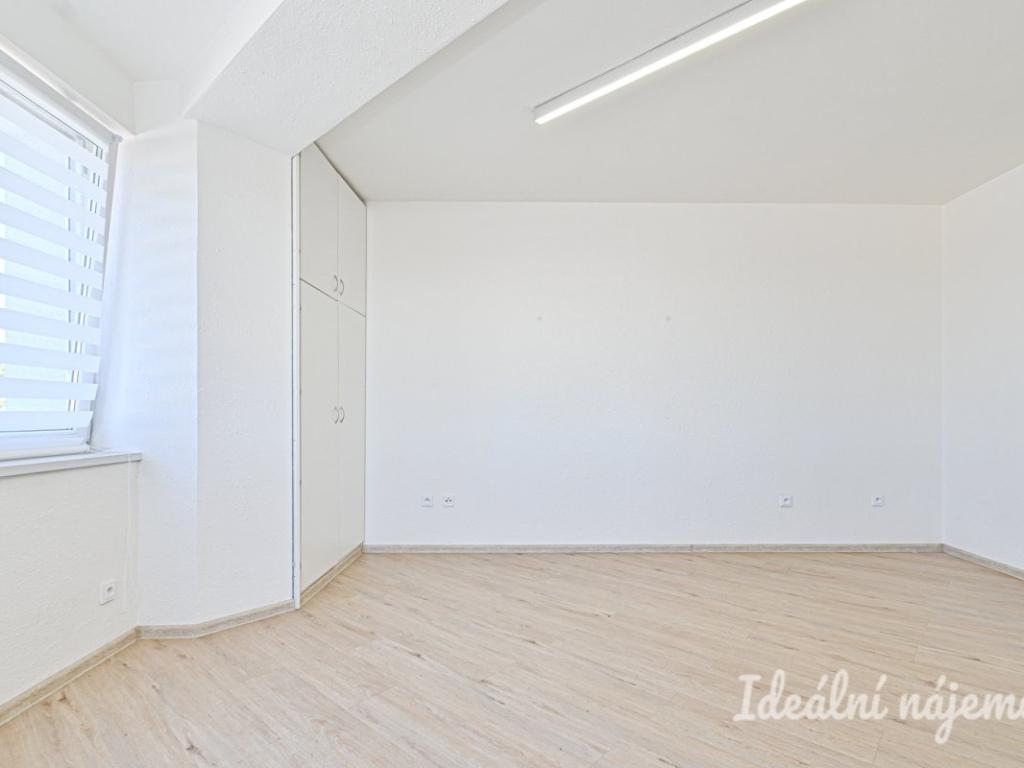 Pronájem bytu 2+kk 40 m2