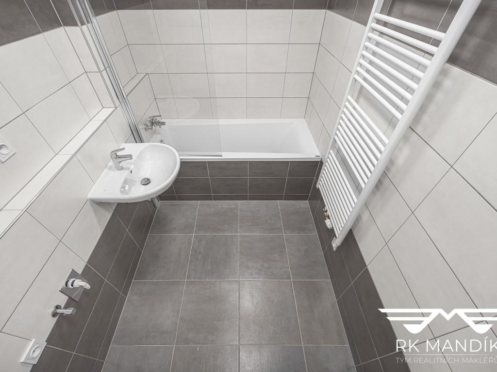 Pronájem bytu 2+kk 45 m2, Praha – náhled fotky 13