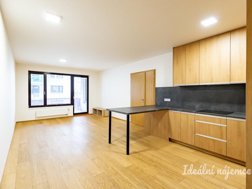 Pronájem bytu 3+kk 83 m2