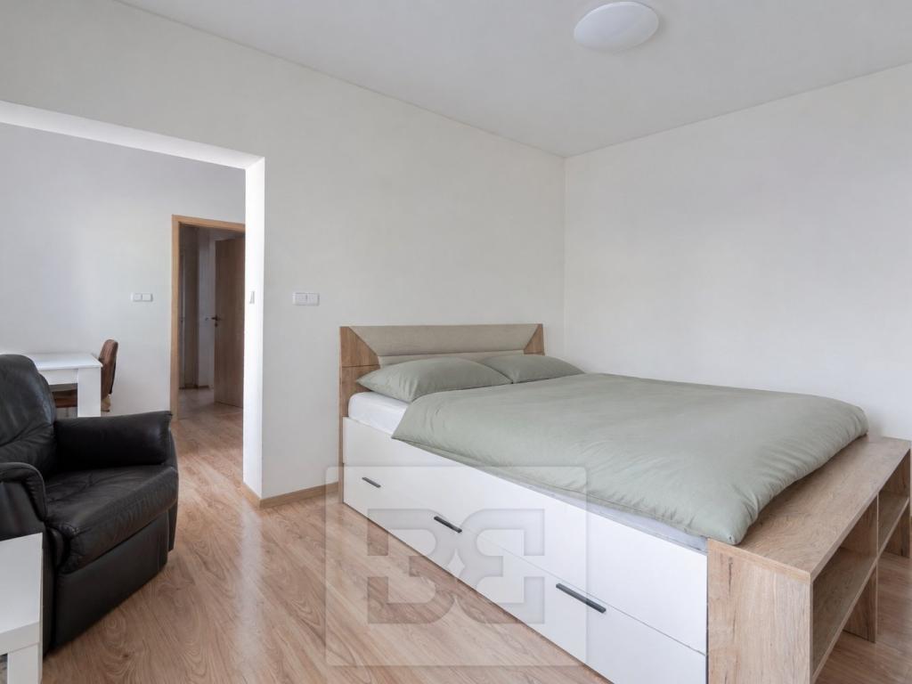 Prodej bytu 4+kk 88 m2, Praha – náhled fotky 7