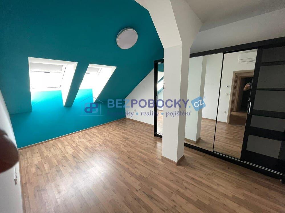 Pronájem bytu 2+kk 54 m2