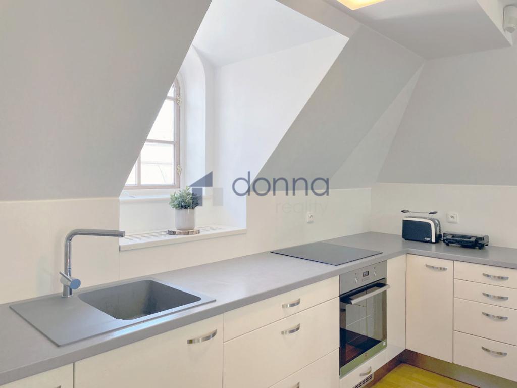 Pronájem bytu 3+kk 126 m2