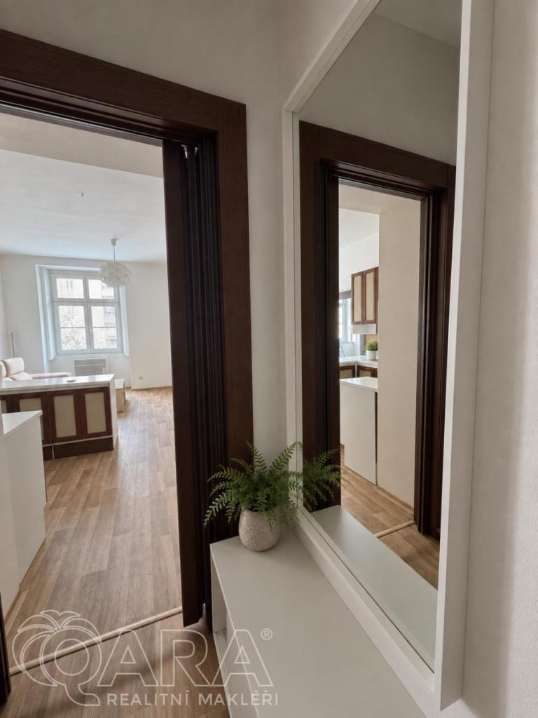 Prodej bytu 2+kk 40 m2, Praha – náhled fotky 12