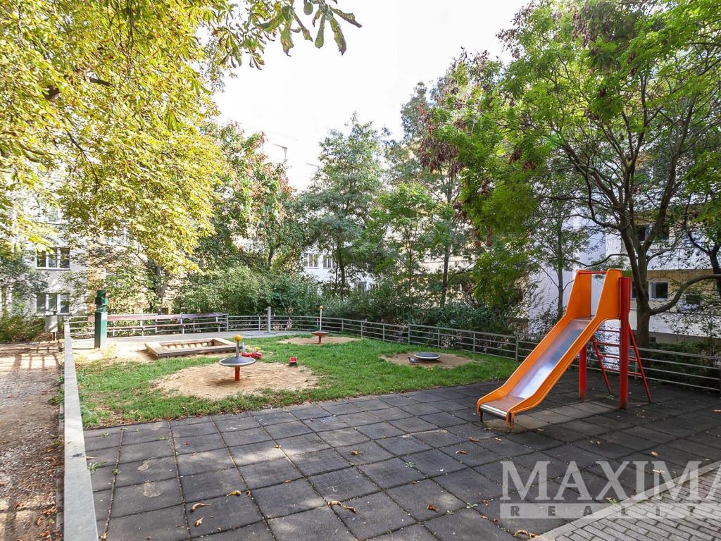 Prodej bytu 2+kk 43 m2, Praha – náhled fotky 27