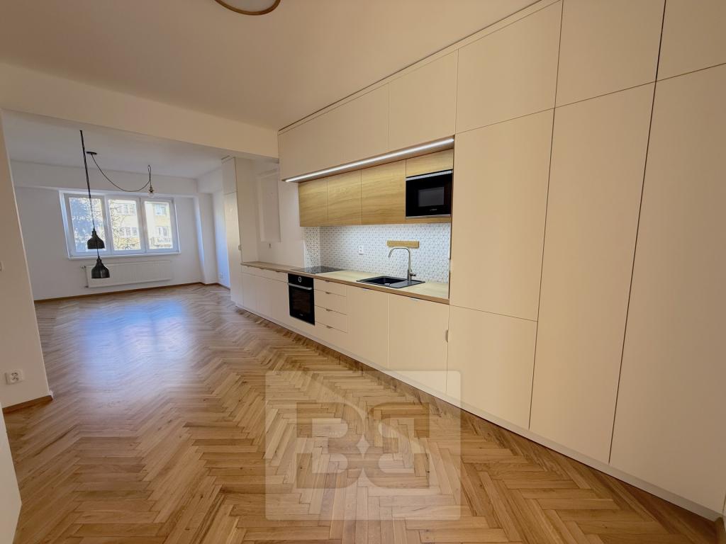 Pronájem bytu 3+kk 72 m2