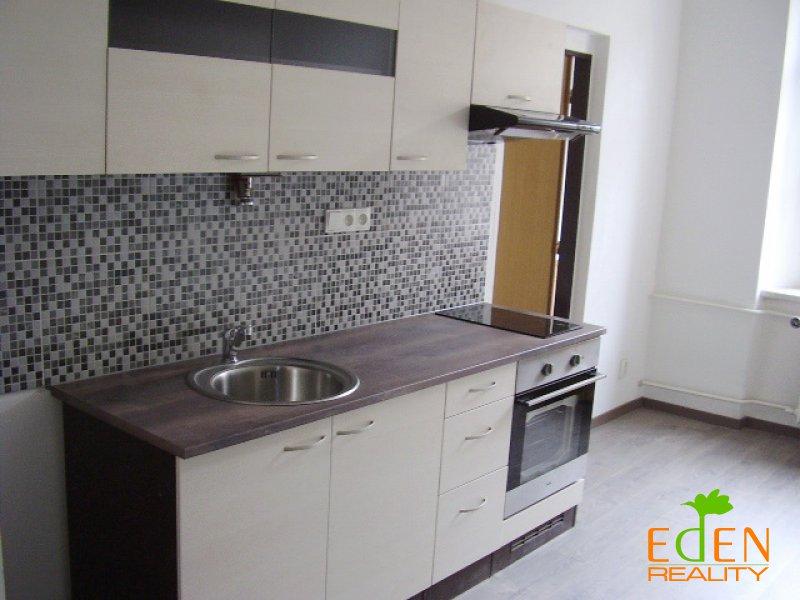 Pronájem 2+kk, Plzeň - Úslavská, 12000 Kč, 62 m2