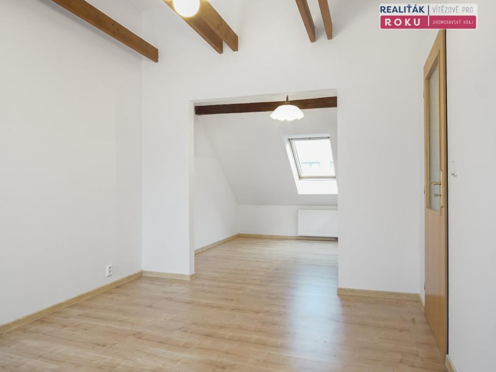 Pronájem bytu 2+kk 65 m2