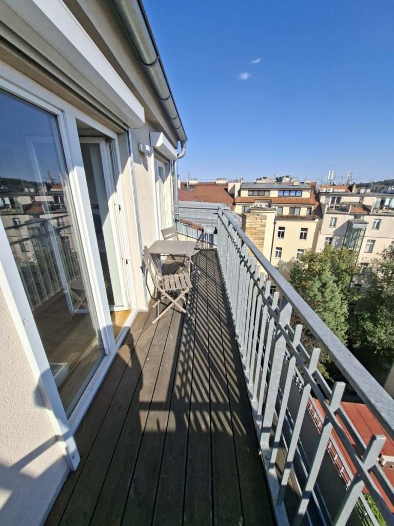 Prodej bytu 2+kk 74 m2, Praha – náhled fotky 9