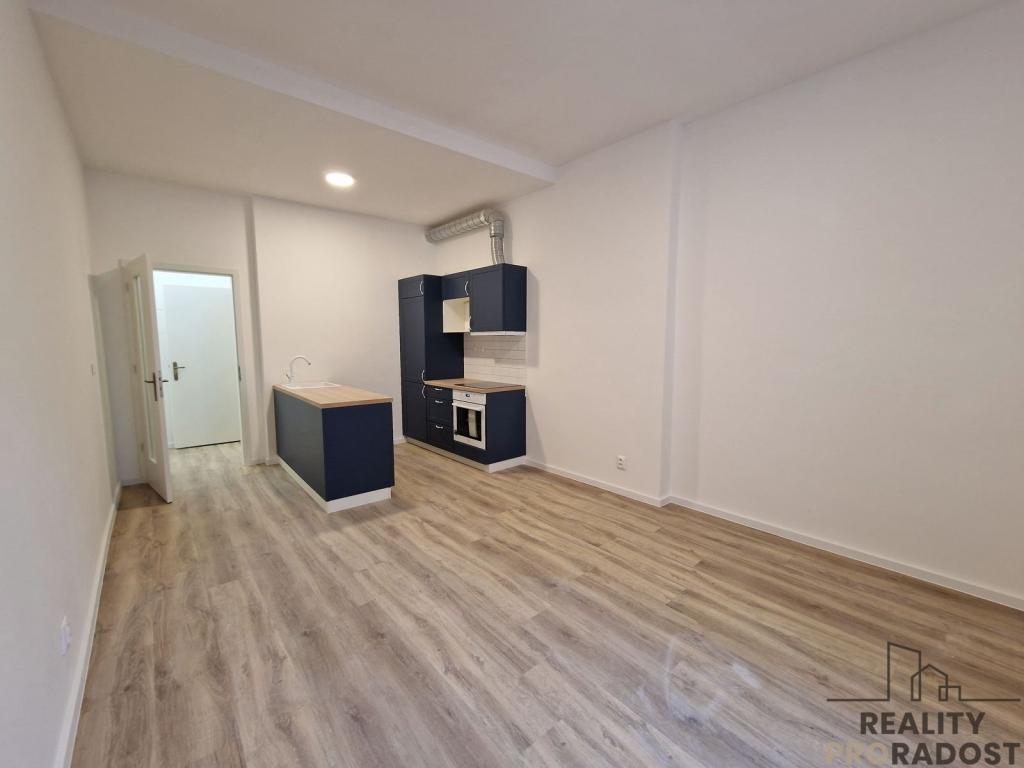 Pronájem bytu 1+kk 29 m2