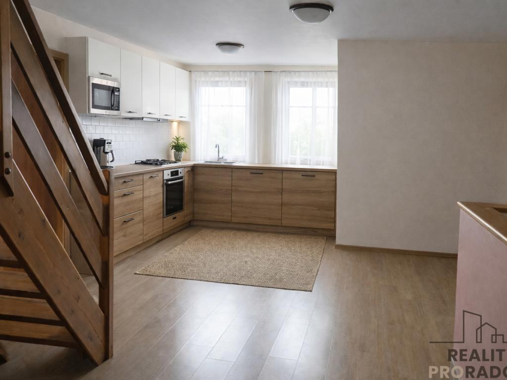 Prodej domu 369 m2, Jesenice – náhled fotky 19