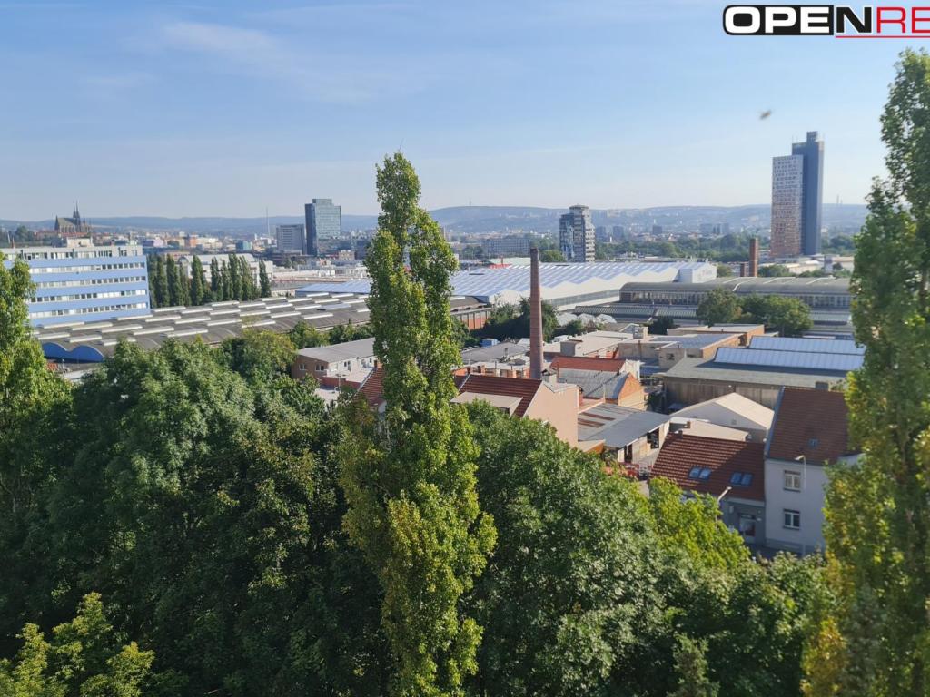 Pronájem bytu 1+1 32 m2