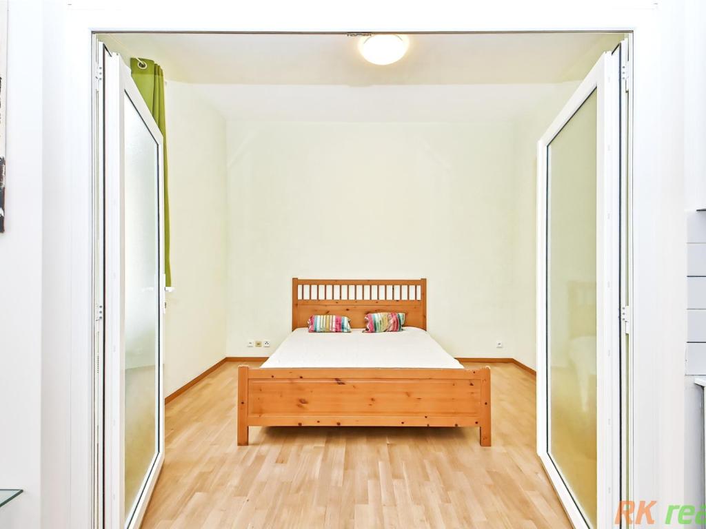 Pronájem bytu 1+1 33 m2, Praha – náhled fotky 7