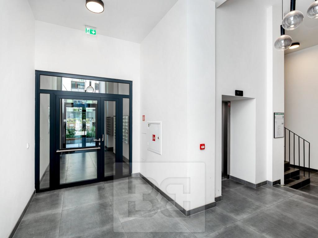 Prodej bytu 2+kk 46 m2, Praha – náhled fotky 21