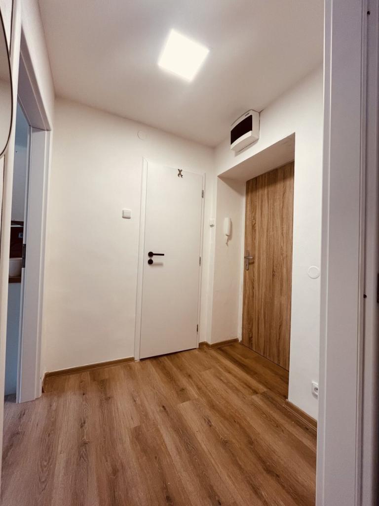 Pronájem bytu 1+1 28 m2, Ostrava – náhled fotky 8