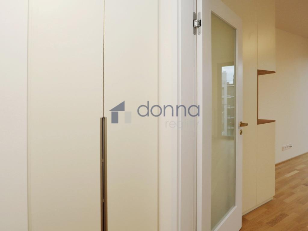 Pronájem bytu 1+kk 39 m2