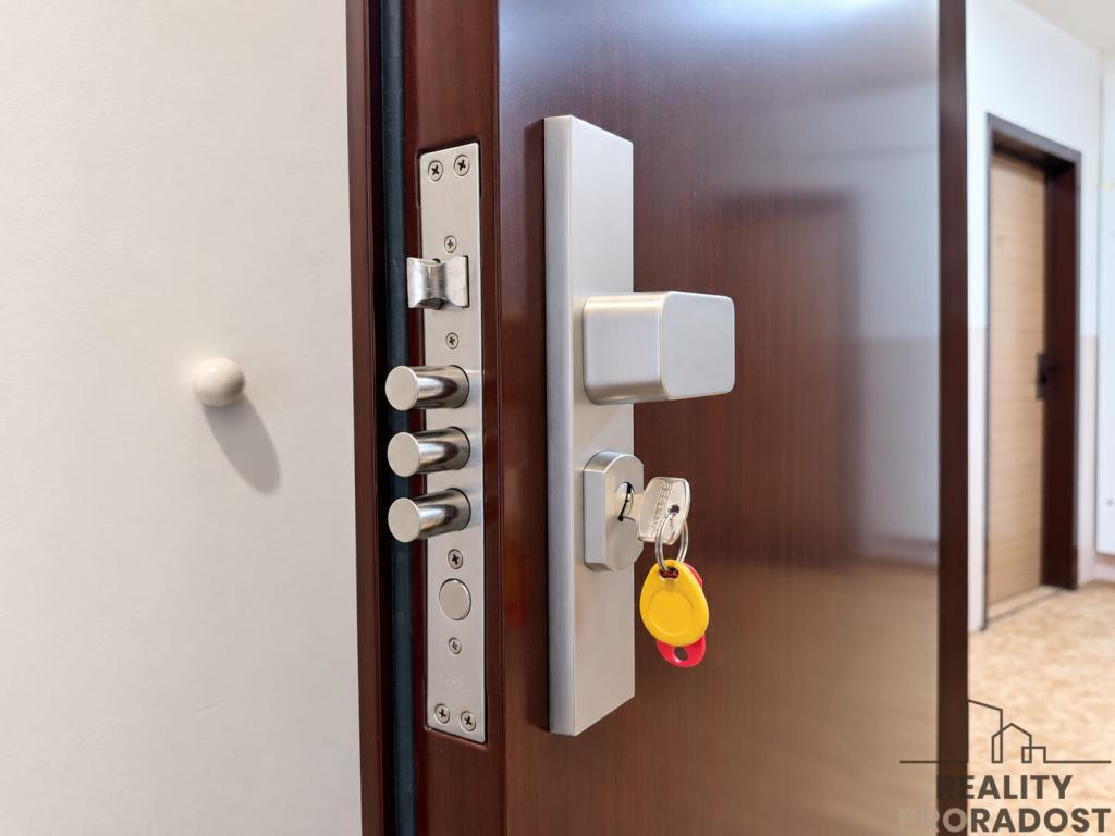 Prodej bytu 3+1 68 m2, Praha – náhled fotky 27