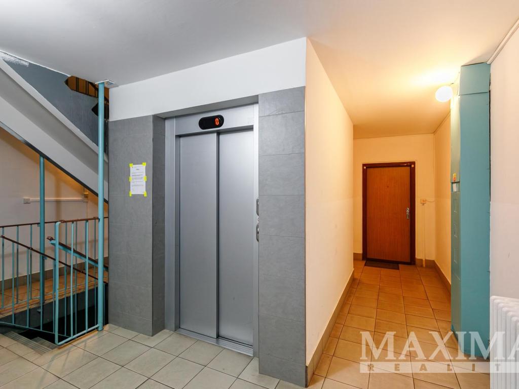 Pronájem bytu 3+kk 67 m2, Praha – náhled fotky 20