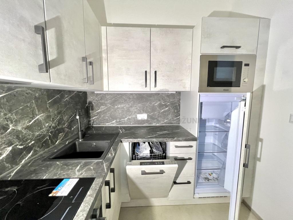 Pronájem bytu 1+kk 36 m2