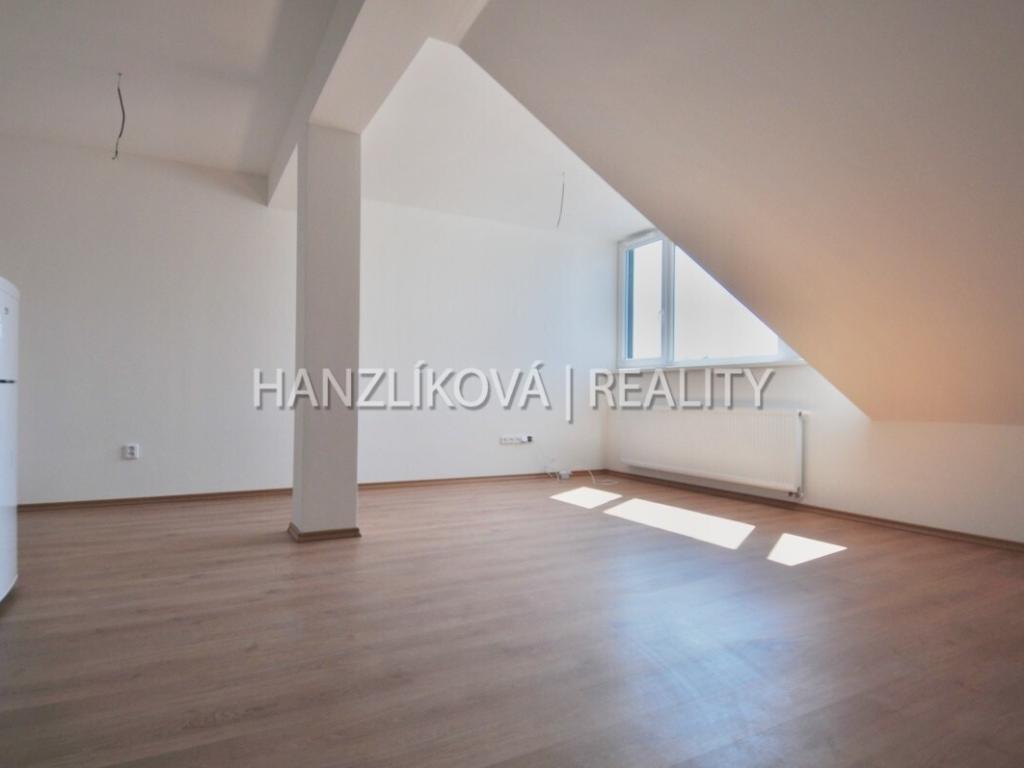 Pronájem 2+kk, České Budějovice - Pekárenská,