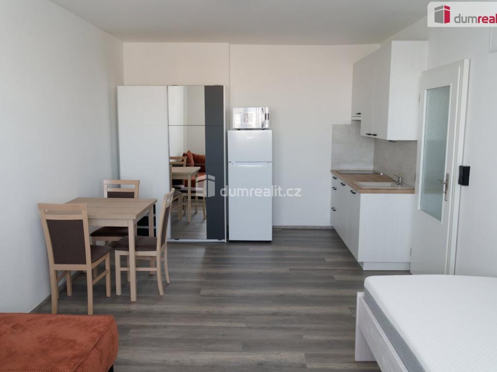 Pronájem bytu 1+kk 32 m2
