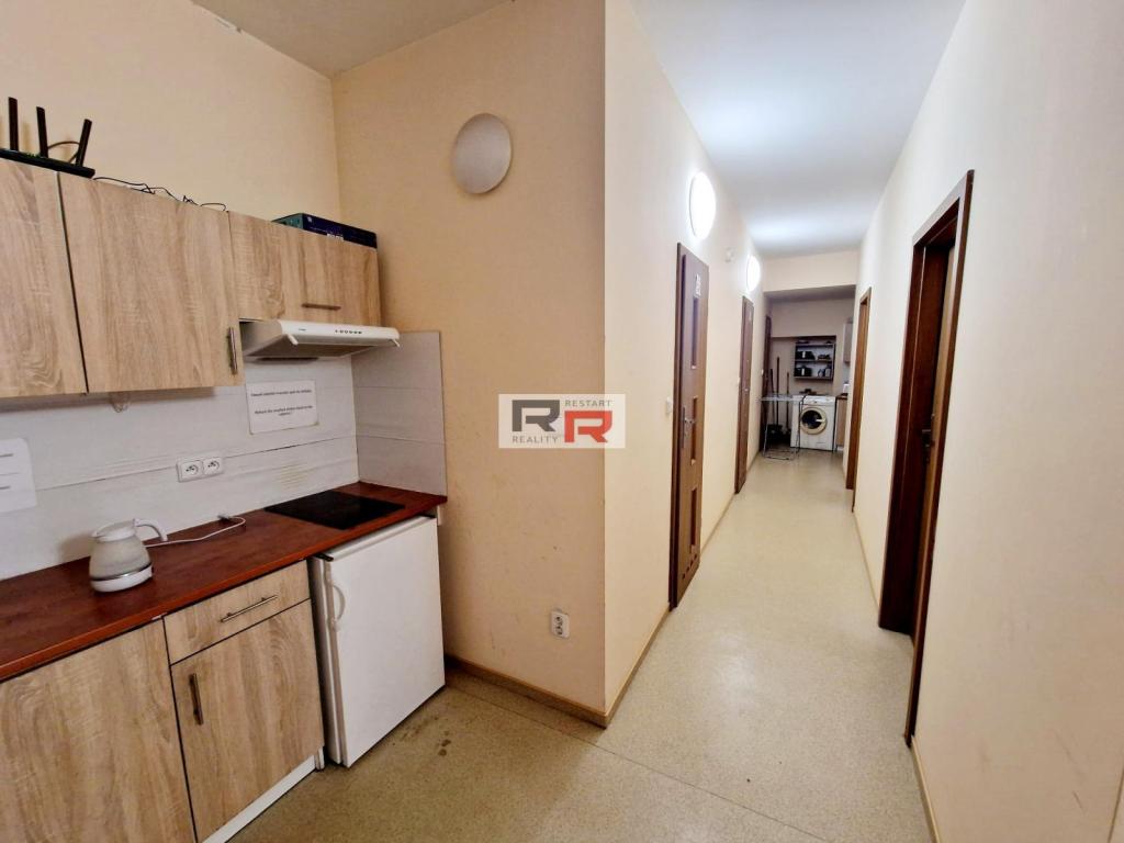 Pronájem bytu pokoj 10 m2