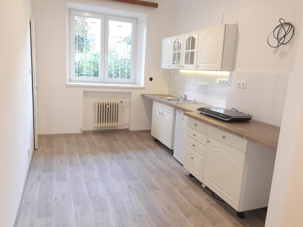 Pronajem bytu 2+kk 42 m2