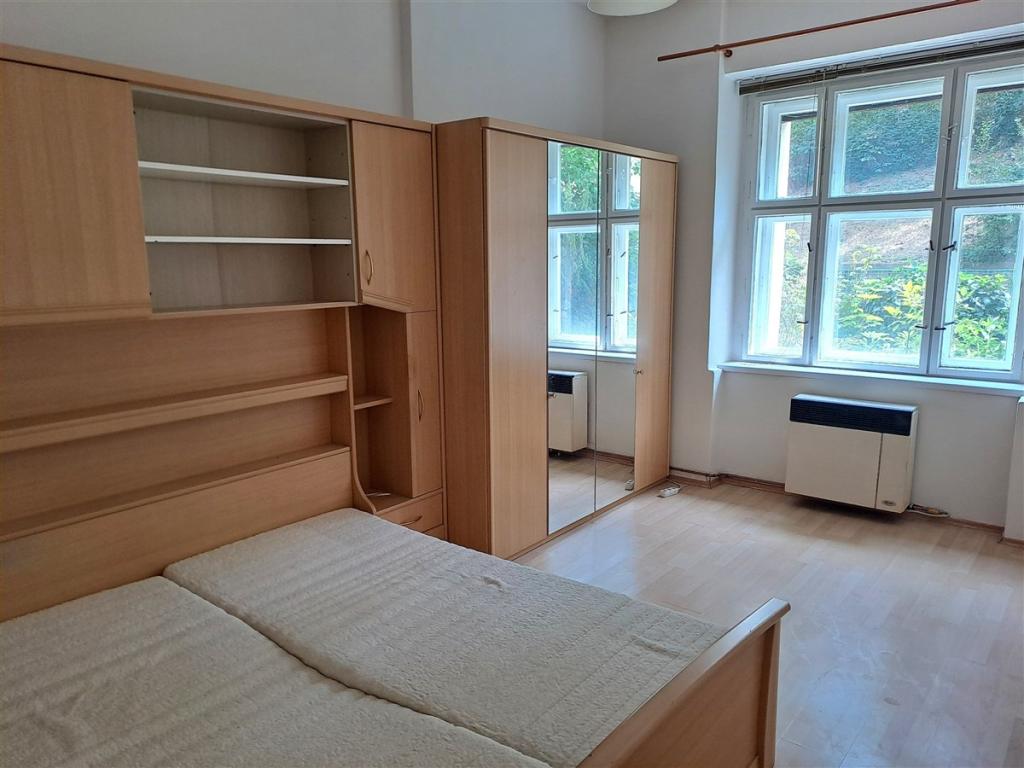 Pronájem bytu 1+1 49 m2