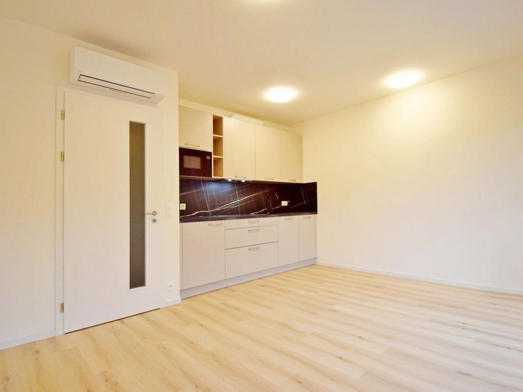 Pronájem bytu 2+kk 42 m2