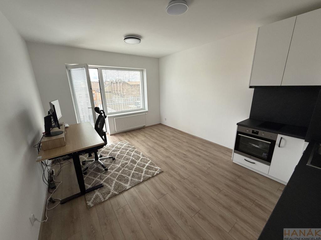 Pronájem bytu 1+kk 26 m2