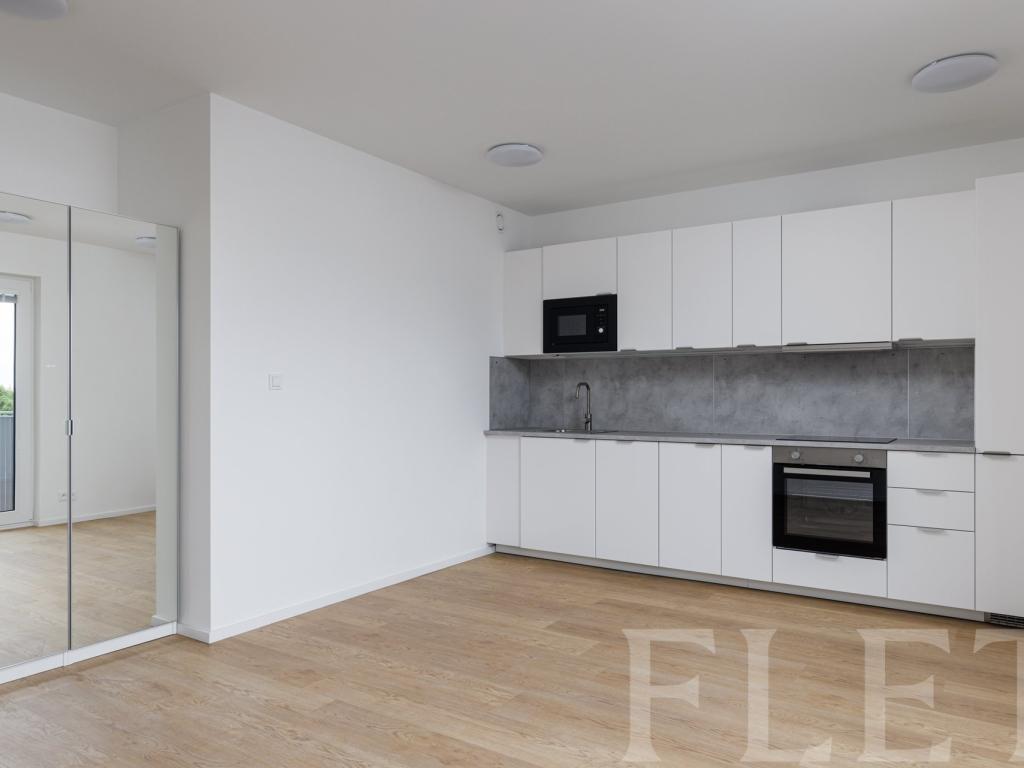 Pronájem bytu 1+kk 37 m2